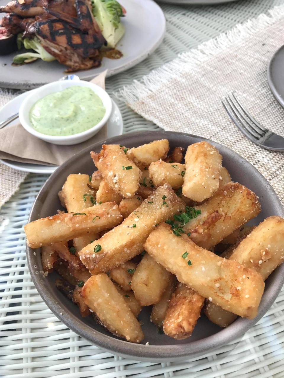 We’re still dreaming of this hand-cut chips with herb aioli. Photo: Be