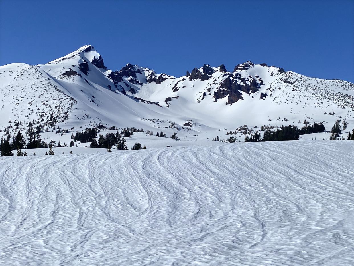 Snow melt curves are seen at Broken Top.