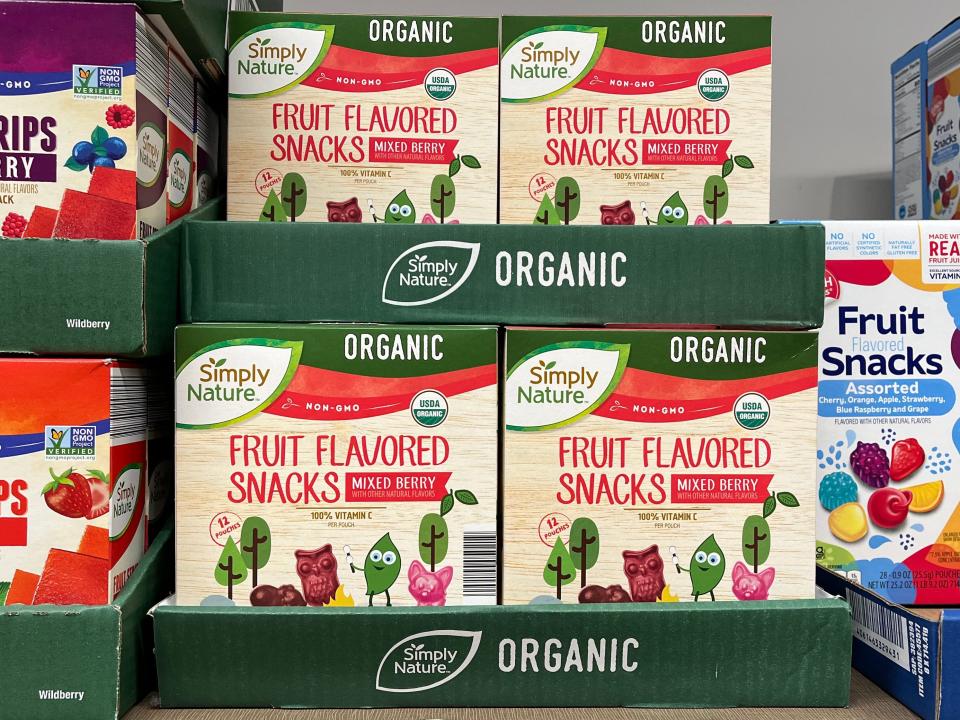 Boxes of Simply Nature fruit-flavored mixed-berry snacks.