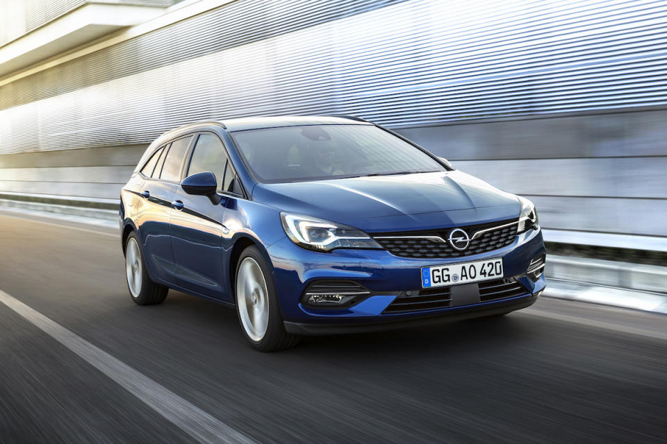 Opel-Astra-Sports-Tourer-507799.jpg