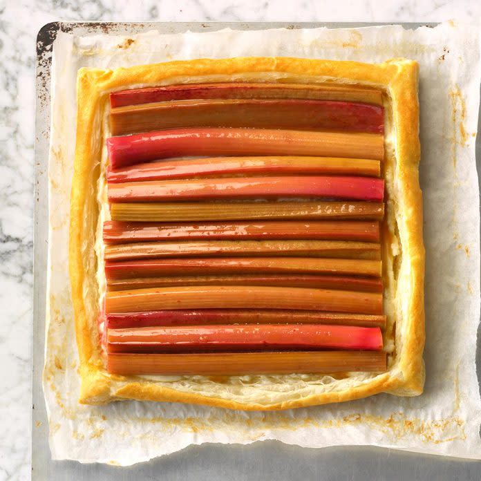 Rhubarb Tart Exps Thn17 207631 C06 15 6b 5