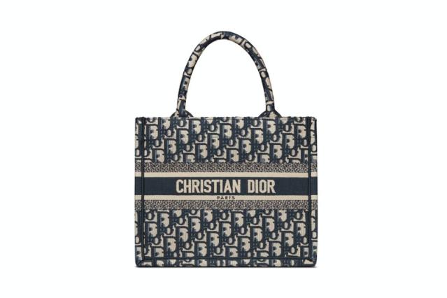 La borsa C'est Dior, impreziosita dalla stampa Marinière Raffia - Novità ed  eventi - News & Défilés