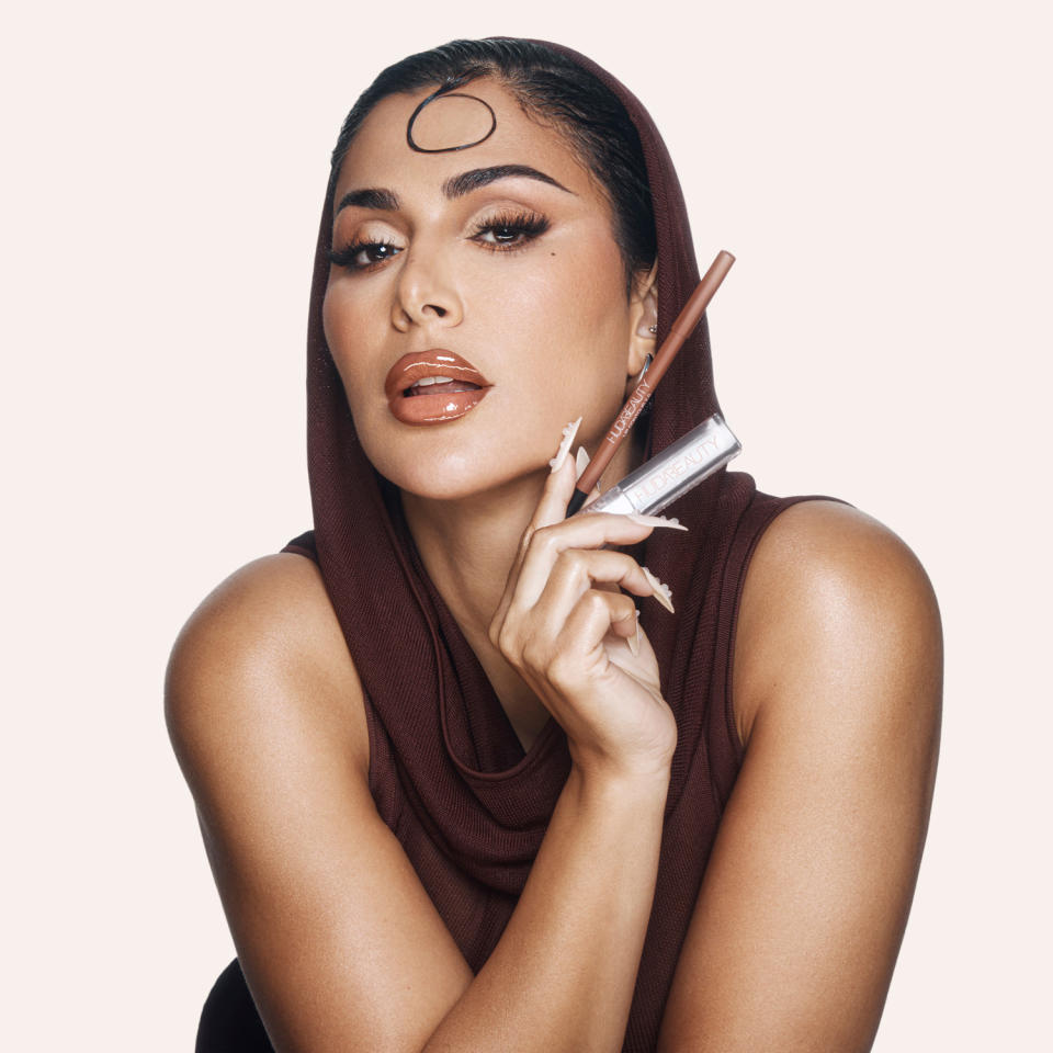 Huda Kattan Huda Beauty lip gloss 