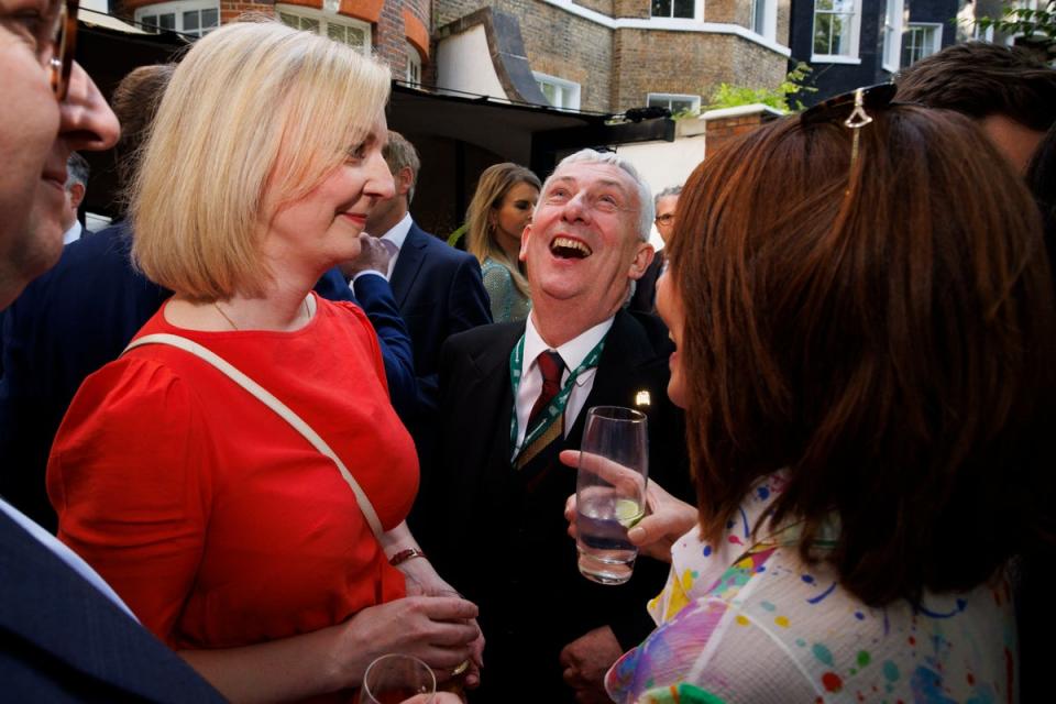 Liz Truss and Lindsay Hoyle at the Spectator summer party 2023 (Jamie Lorriman)