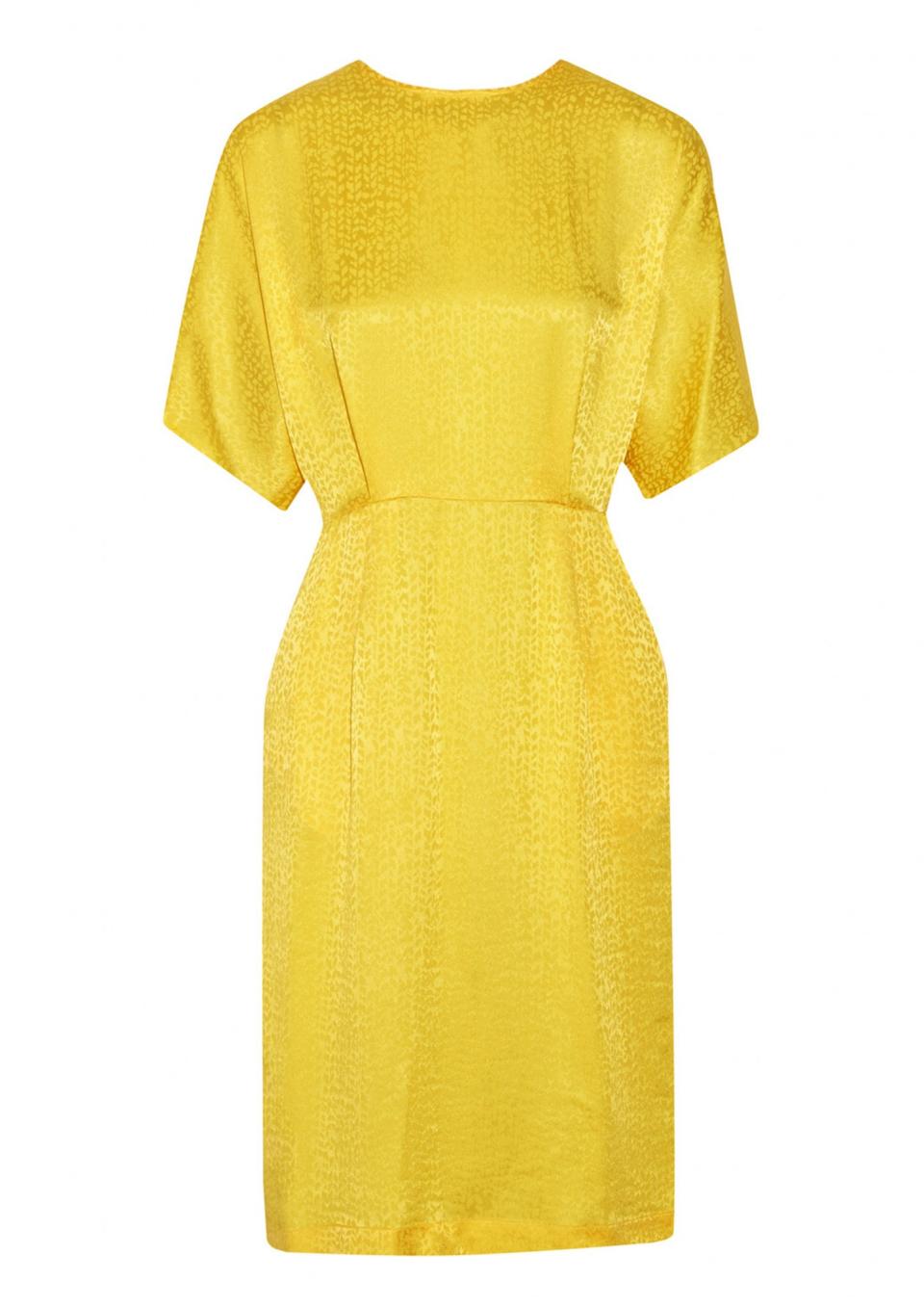 <p>This short-sleeved dress would make a wonderful wedding guest outfit – or just a lovely dress to wear while strolling around town at the wedding. </p>