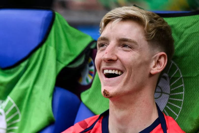 England's forward #18 Anthony Gordon reacts prior to the UEFA Euro 2024 round of 16 football match between England and Slovakia at the Arena AufSchalke in Gelsenkirchen on June 30, 2024.