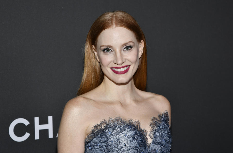 Jessica Chastain llega a la Gala Benéfica Cinematográfica 2022 del Museo de Arte Moderno de Nueva York, presentada por Chanel, en el MoMA el 8 de diciembre de 2022 en Nueva York. (Foto Evan Agostini/Invision/AP)