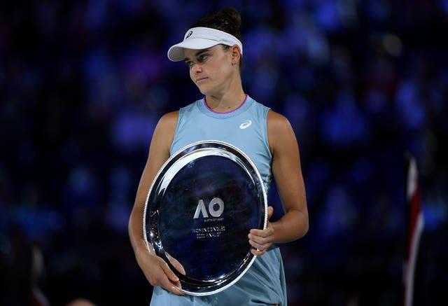 Jennifer Brady holds her runners-up trophy