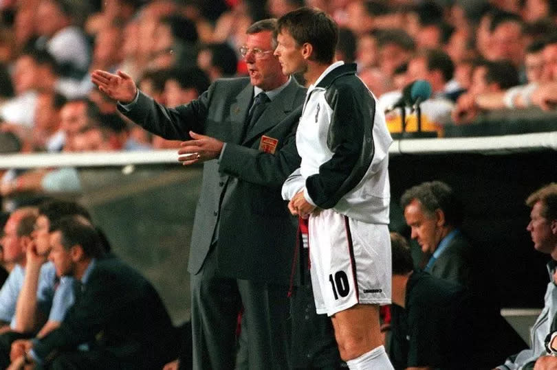 UEFA Champions League Final, Barcelona, Spain, Manchester United 2 v Bayern Munich 1, Manchester United manager Alex Ferguson sends on substitute Teddy Sheringham