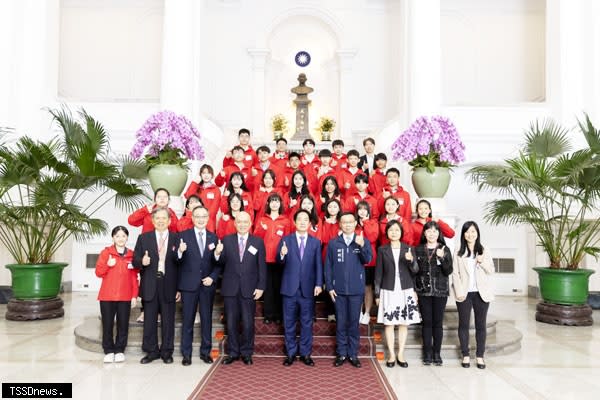 第24屆台新青少年志工菁英獎得主榮獲賴副總統接見肯定。