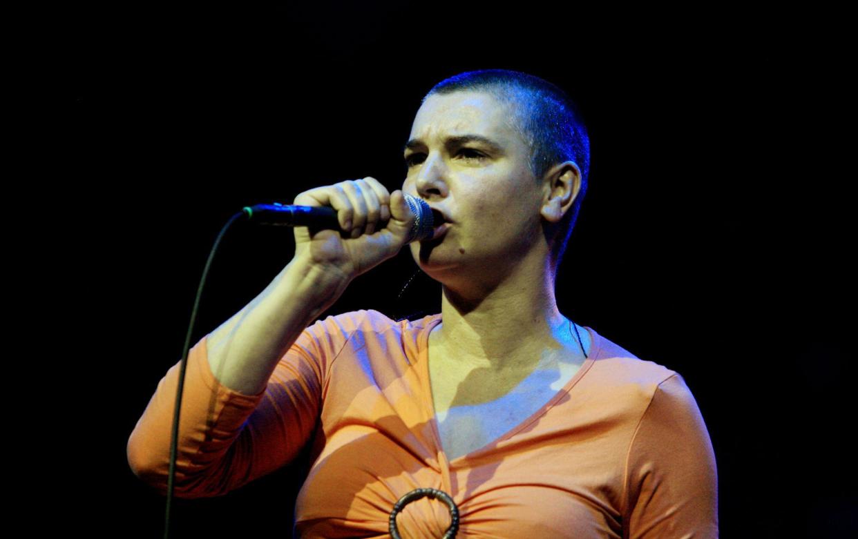 Irish Singer Sinead O’Connor performs at the East Coast Blues and Roots Festival in Byron Bay, Australia, Thursday, March 21, 2008. (AP Photo/Marilia Ogayar)