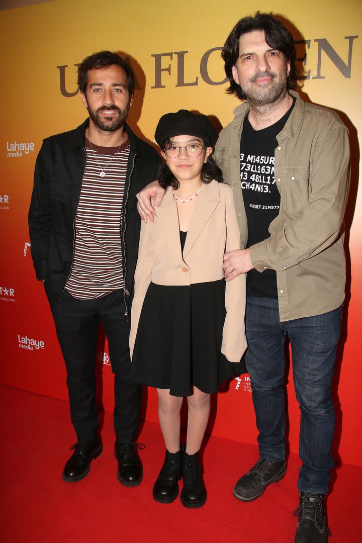 Los protagonistas junto al director antes de entrar a la proyección y ser ovacionados por el público presente