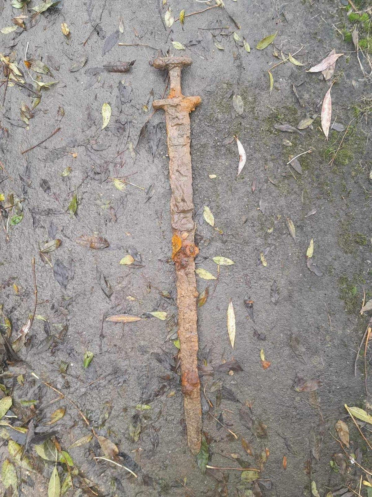 The 1,100-year-old sword was found in the River Cherwell  (Trevor Penny)