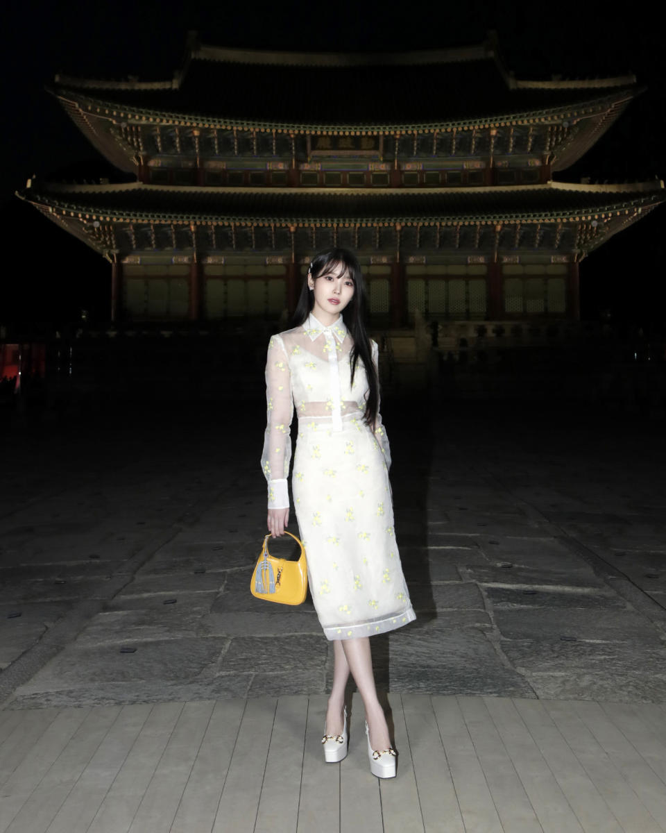 IU attended Gucci's Cruise 2024 show in Seoul on 16th May 2023. (PHOTO: Gucci)