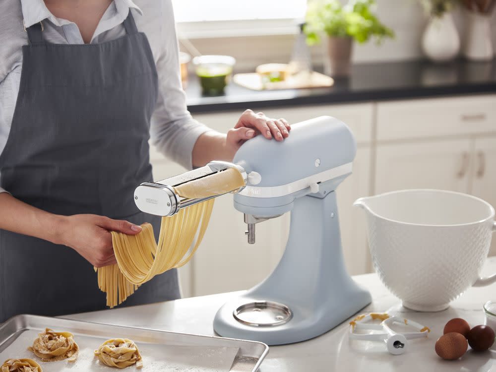 Kitchenaid Misty Blue hobnail bowl back in stock!