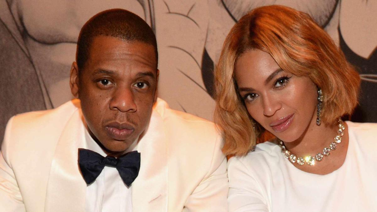 Beyoncé Wore the Most Gigantic Sunglasses, Maybe Ever, During Date Night  With Jay-Z