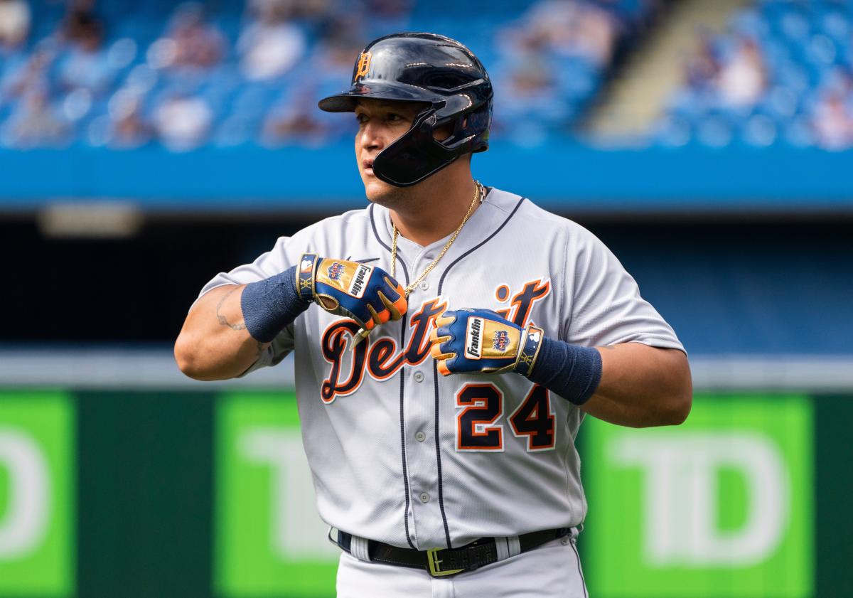 Miguel Cabrera Hits Home Run Number 500! 28th Player In MLB History To Hit 500  Home Runs 