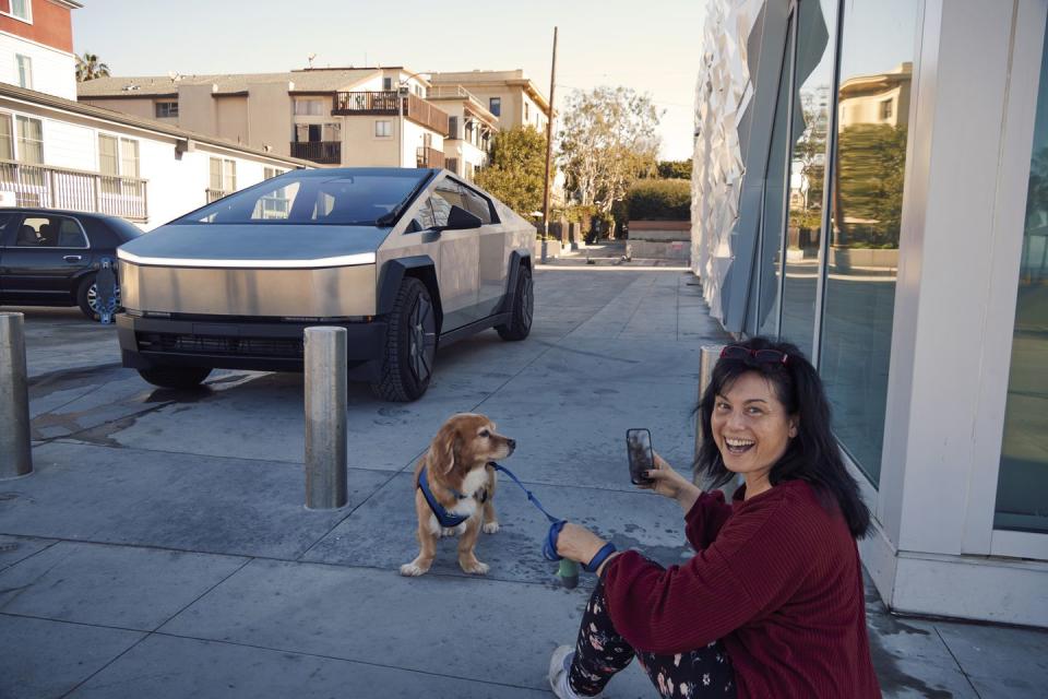 2024 tesla cybertruck