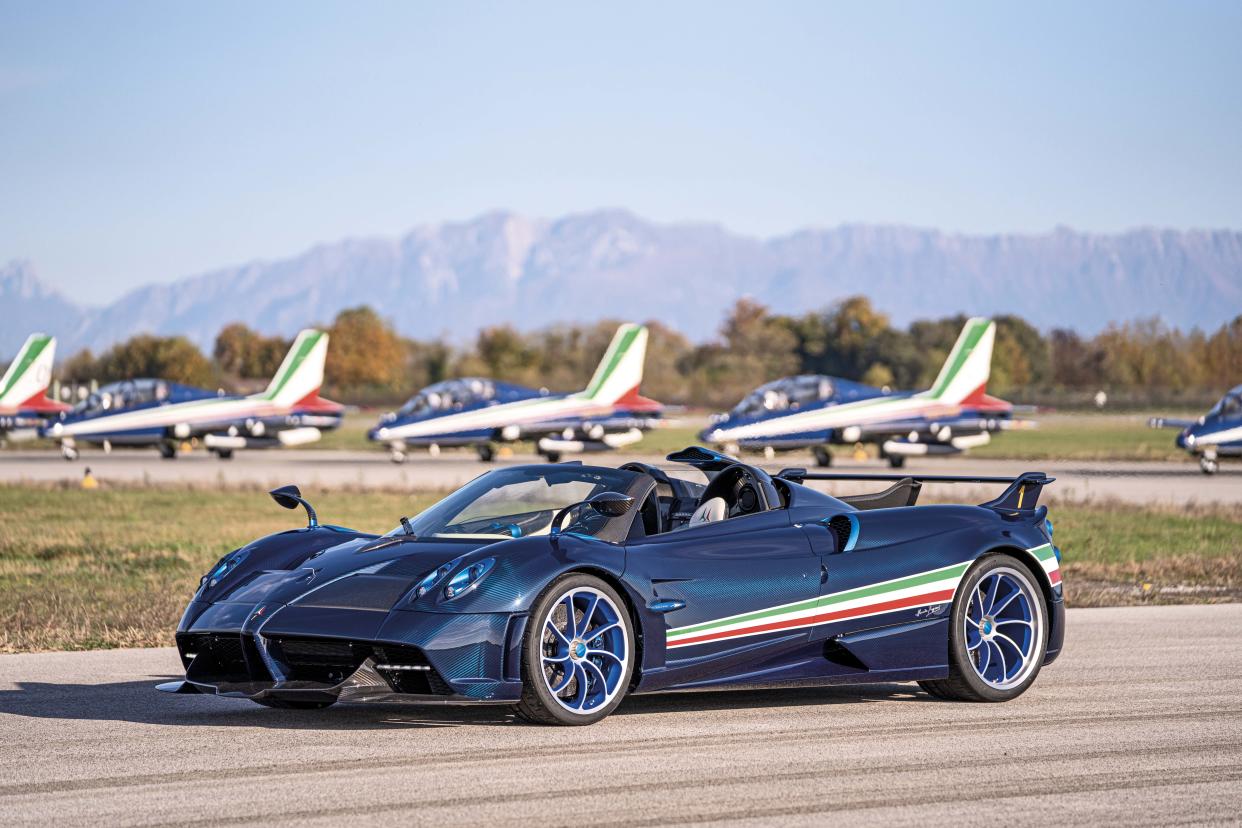 Huayra Tricolore