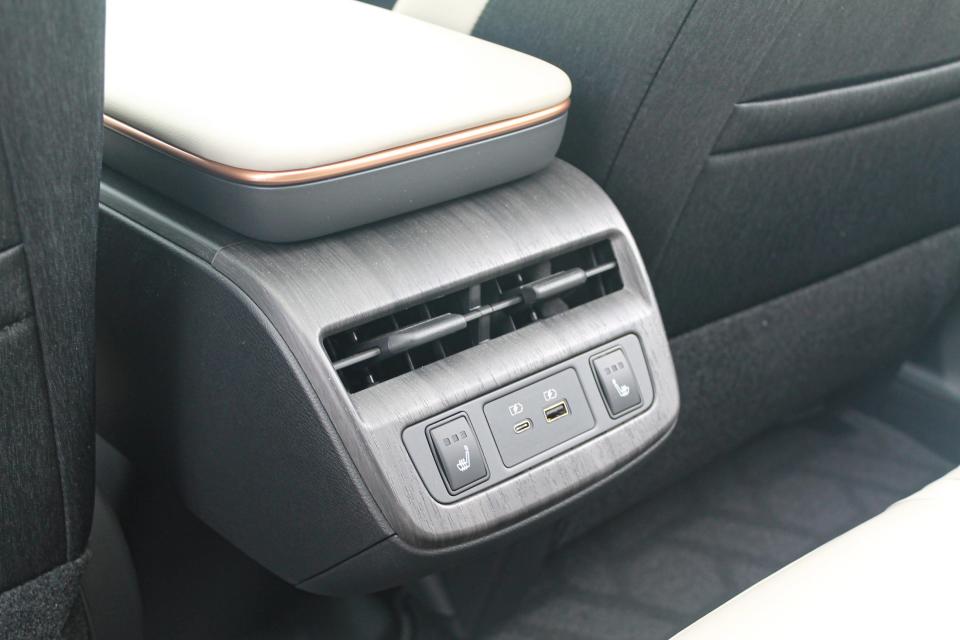 Air vents, USB ports, and heated-seat switches in the 2023 Nissan Ariya.
