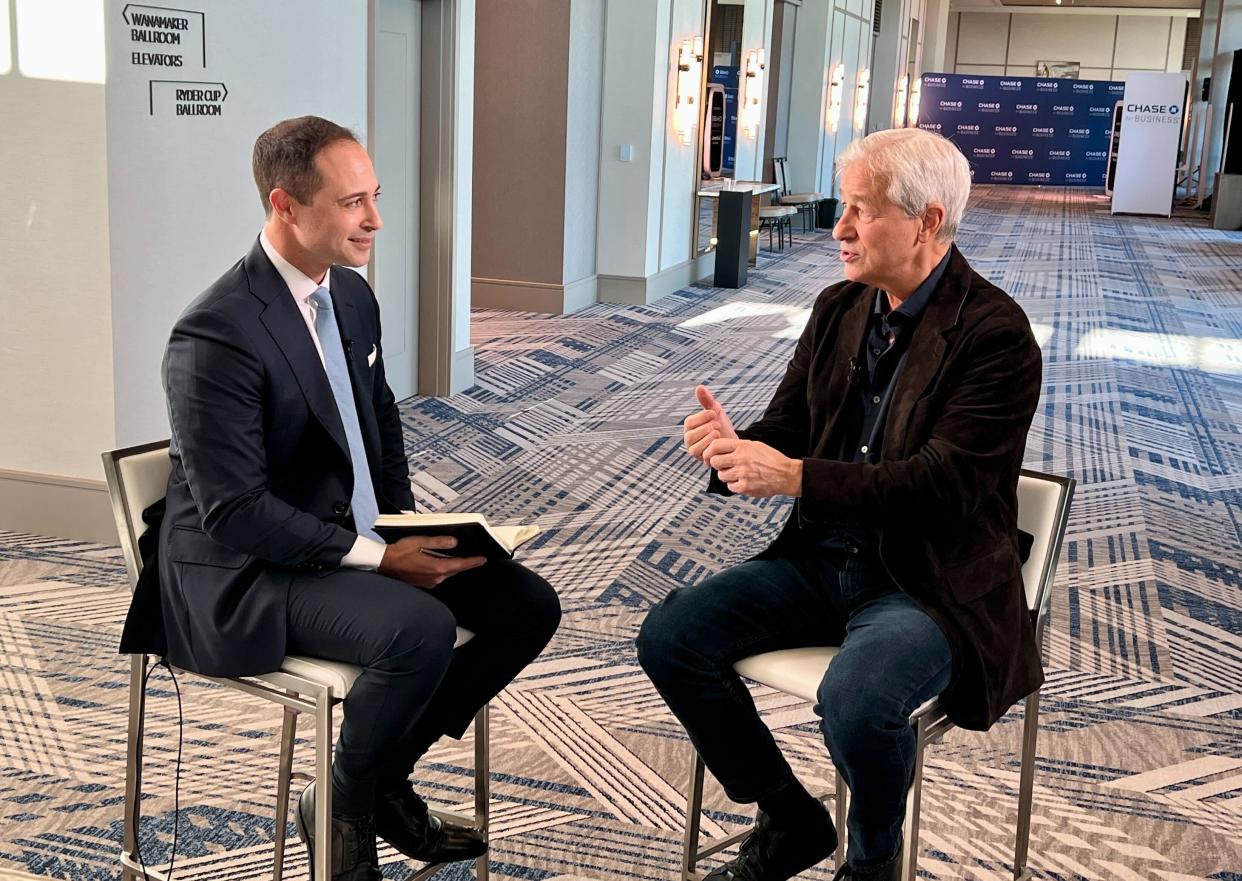 JPMorgan CEO Jamie Dimon (R) sits down with Yahoo Finance Live in Frisco, Texas on Wednesday, November 1, 2023. (Source: Yahoo Finance)