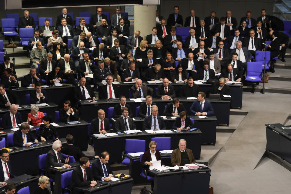 Abgeordnete der AfD-Fraktion im Bundestag werden regelmäßig für ihr Verhalten gemaßregelt. (Bild: AP Photos)