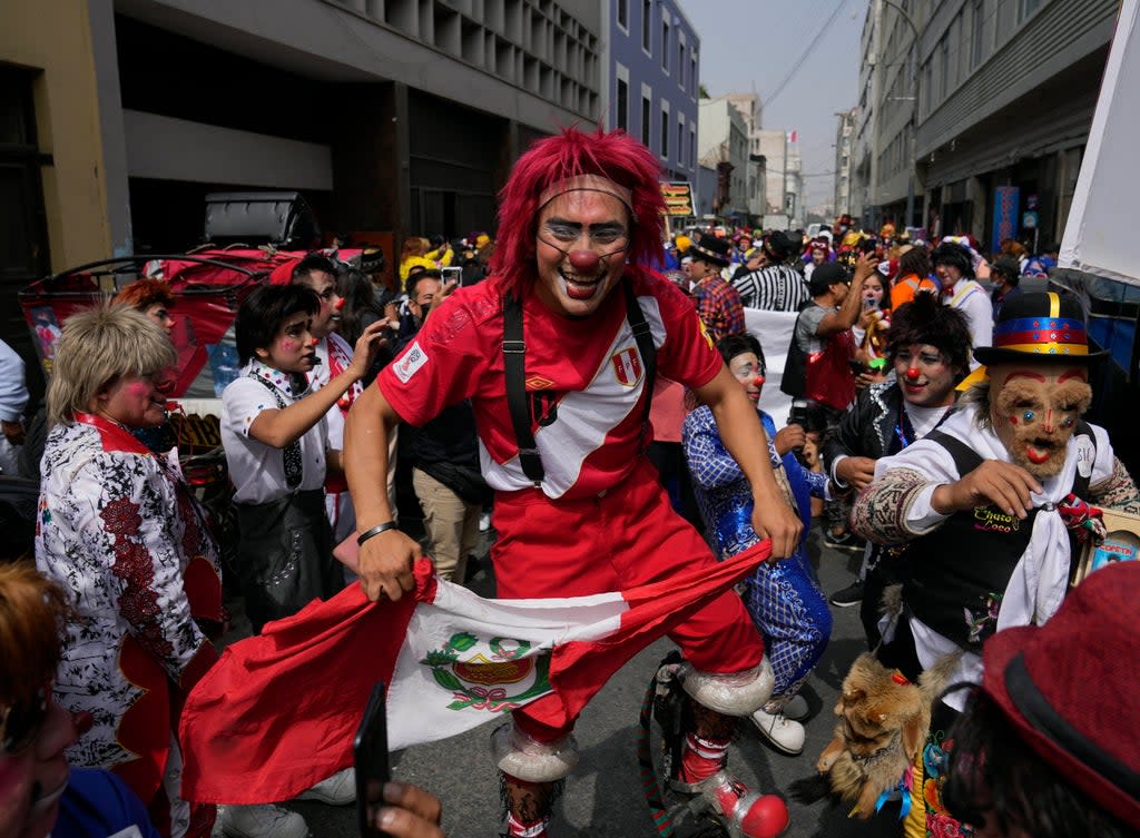 PERU-PAYASOS (AP)