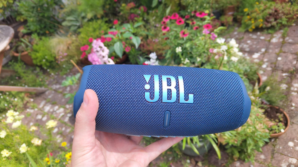 JBL Charge 5