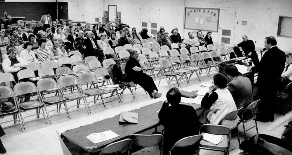 A Financial Town Meeting in Glocester in March 1984.