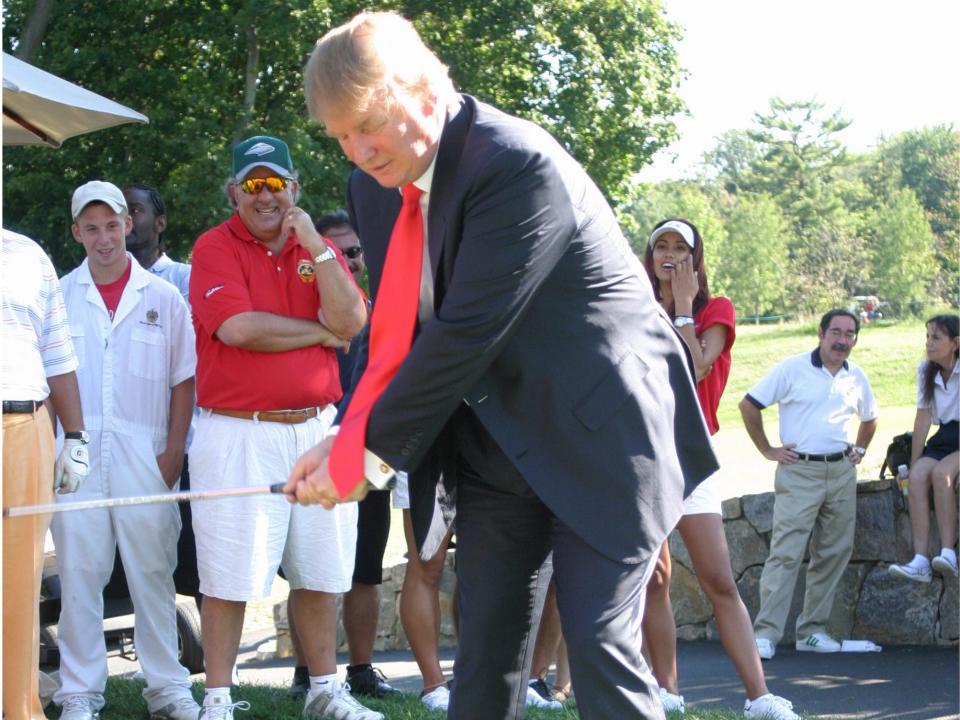 trump golf