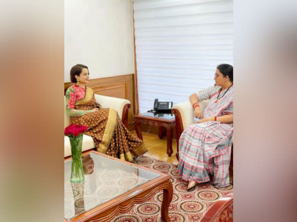 Kangana Ranaut with Smriti Irani