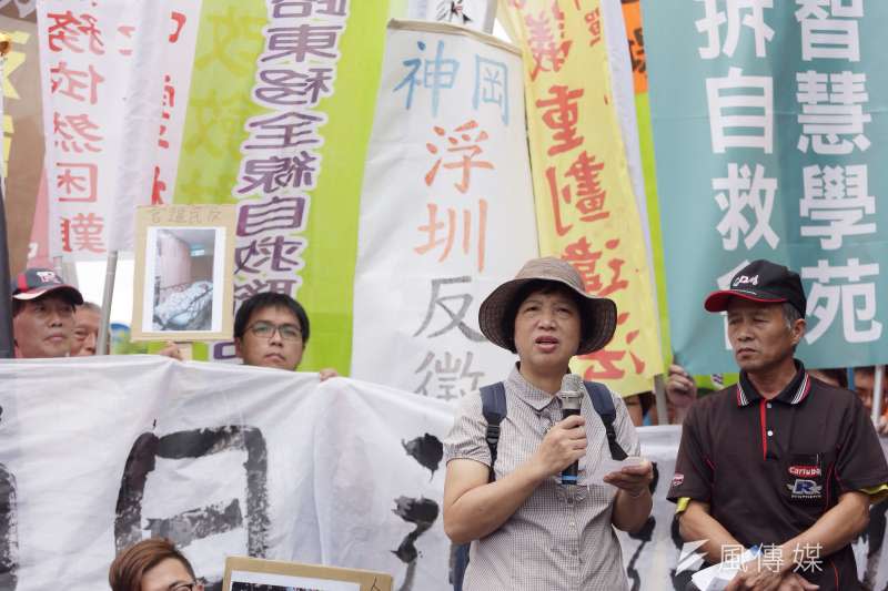 2016-09-05-民團凱道抗議土地徵收反迫遷-大埔張藥房老闆娘彭秀春-曾原信攝