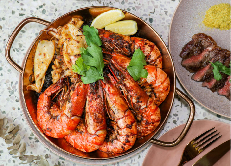 a flatlay of arroz negro 