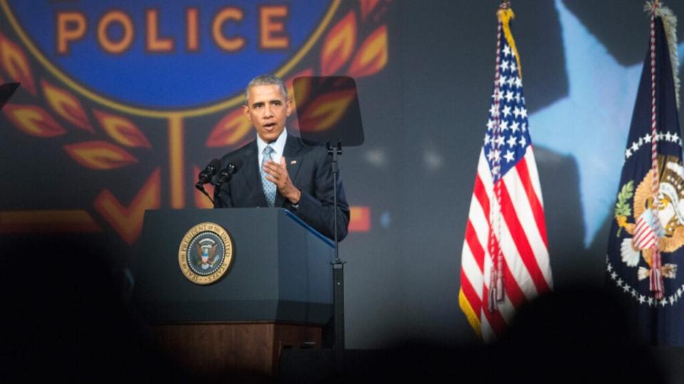 President Barack Obama addresses the International Chiefs of Police (IACP) annual conference at McCormick Place on October 27, 2015 in Chicago, Illinois. (Photo by Scott Olson/Getty Images)