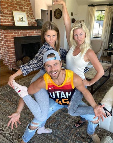 julianne-hough-siblings-strike-pose