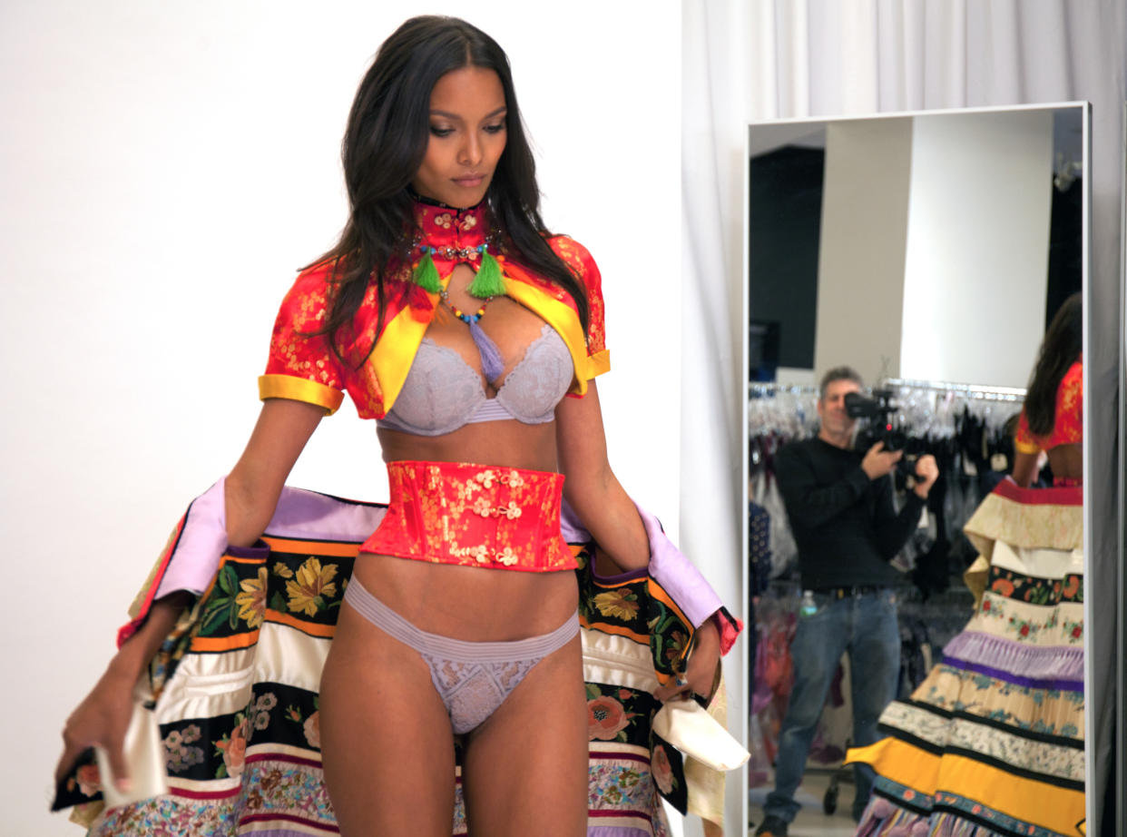 Lais Ribeiro's Victoria's Secret fitting 2016 for the section "The Road Ahead"