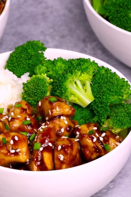 <p>Izzy Cooking</p><p>This teriyaki chicken bowl recipe is an easy 15-minute Japanese rice bowl recipe with delicious chicken teriyaki sauce. No marinading needed!</p><p><strong>Get the recipe: <a href="https://izzycooking.com/teriyaki-chicken-bowls/" rel="nofollow noopener" target="_blank" data-ylk="slk:Teriyaki Chicken Bowls;elm:context_link;itc:0;sec:content-canvas" class="link rapid-noclick-resp">Teriyaki Chicken Bowls</a></strong></p><p><strong>Related: <a href="https://parade.com/843258/jennybullistron/33-easy-chicken-dinner-recipes/" rel="nofollow noopener" target="_blank" data-ylk="slk:33 Easy Chicken Dinner Recipes;elm:context_link;itc:0;sec:content-canvas" class="link rapid-noclick-resp">33 Easy Chicken Dinner Recipes</a></strong></p>