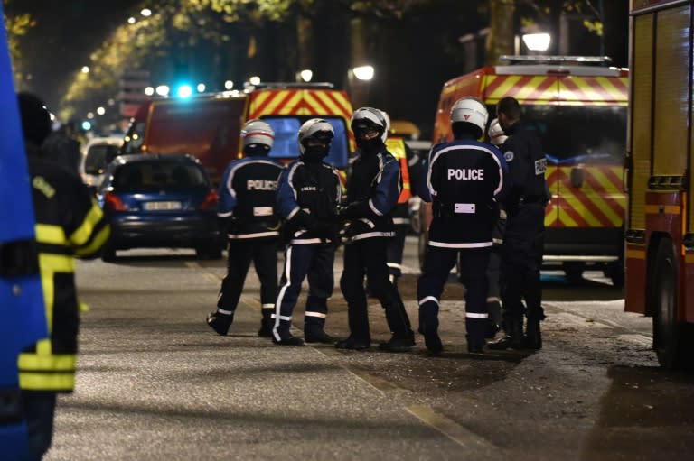 Police cordon off the area close to where armed men had taken hostages in the northern French town of Roubaix, on November 24, 2015