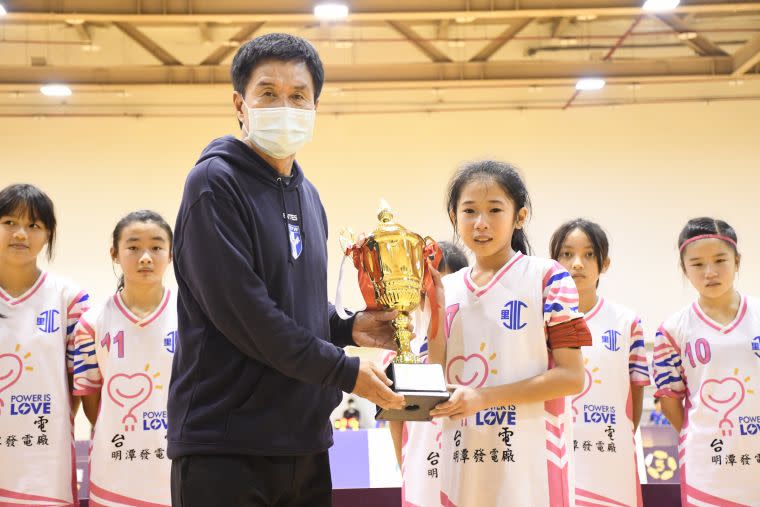 Ｕ13組女生亞軍南投水里國小。大會提供