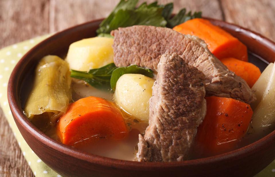 Frankreich hat weit mehr als ein Nationalgericht - Pot-au-feu ist nur ein Beispiel. (Bild: Sergii Koval/Alamy Stock Photo)