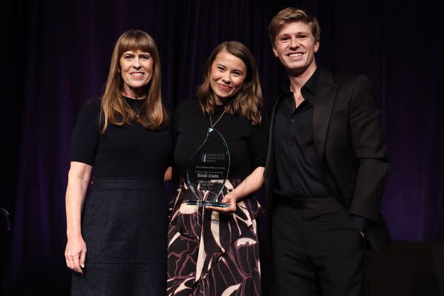 <p>Jamie McCarthy/Getty</p> Terri Irwin, Bindi Irwin and Robert Irwin attend the Endometriosis Foundation Of America's (EndoFound) 12th Annual Blossom Ball