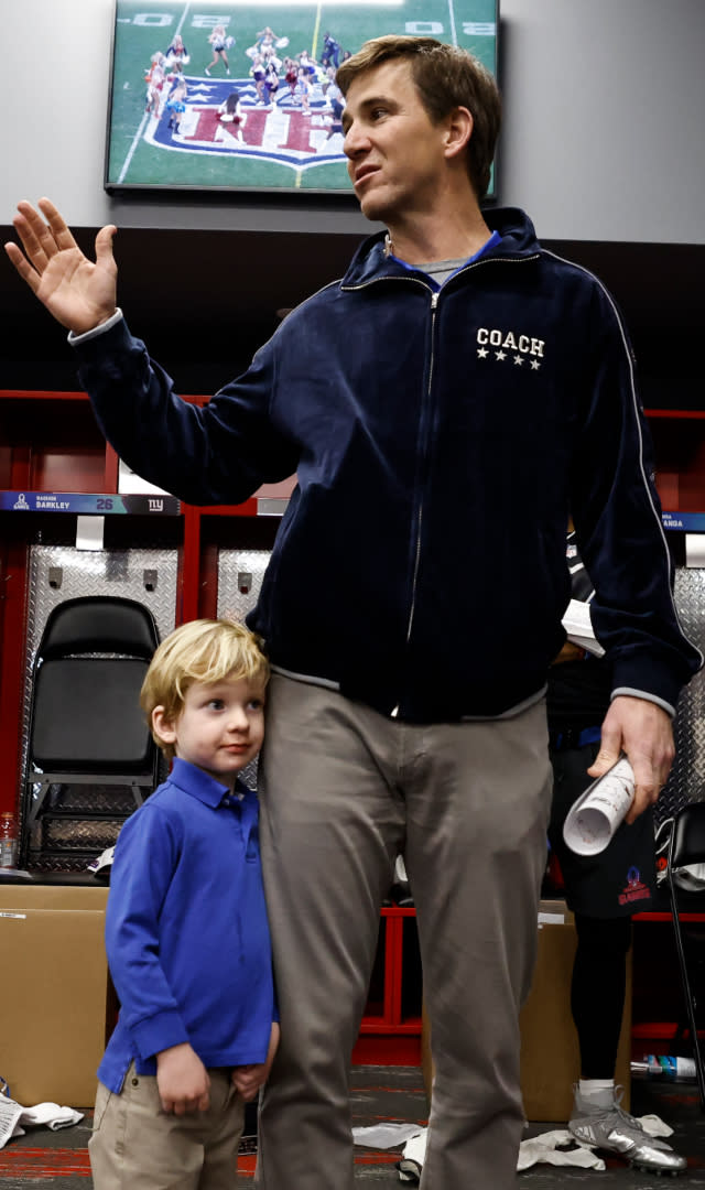 LAS VEGAS, NEVADA – FEBRUARY 05: LAS VEGAS, NEVADA – FEBRUARY 05: NFC head coach Eli Manning gives a speech in the locker room prior to an NFL Pro Bowl football game at Allegiant Stadium on February 05, 2023 in Las Vegas, Nevada. <em>Photo by Michael Owens/Getty Images.</em>