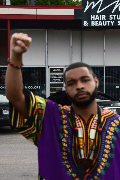 A picture Micah Johnson used as his profile photo on social media. (Facebook)