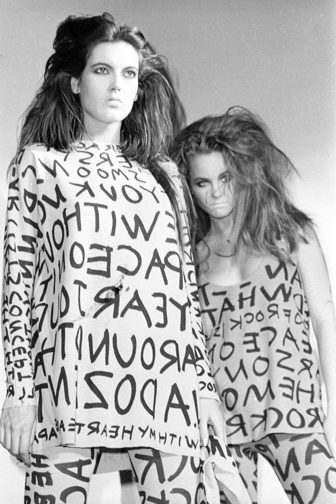 Models on the runway during the Stephen Sprouse's fall 1984 fashion show, New York, graffiti, Marc Jacobs, print