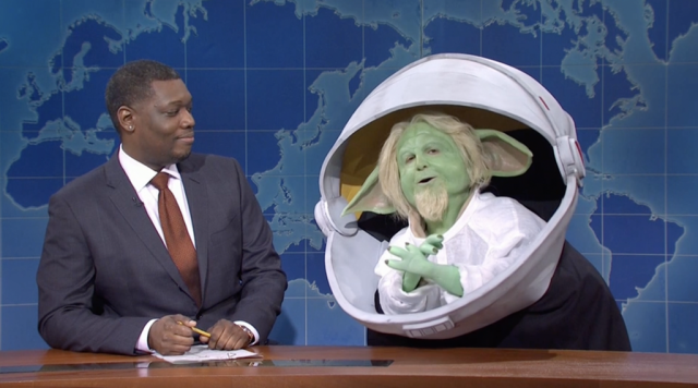 Michael Che and Baby Yoda SNL (NBC/SNL)