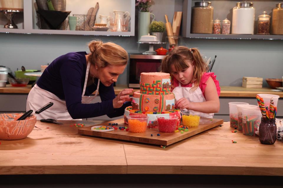 Eileen Gannon, left, and her daughter Helen Hutchison compete on "Bake It Like Buddy" in 2018.