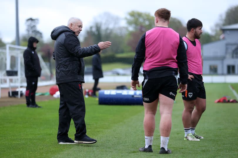 Wales head coach Warren Gatland -Credit:Huw Evans Picture Agenc