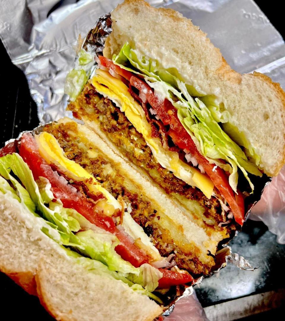 718 Bagel Time at 2777 University Blvd. W. No 24 Jacksonville will offer authentic New York city bagels and sandwiches like the Chopped Cheese featuring ground beef, onions, melted cheese then topped with lettuce and tomatoes.