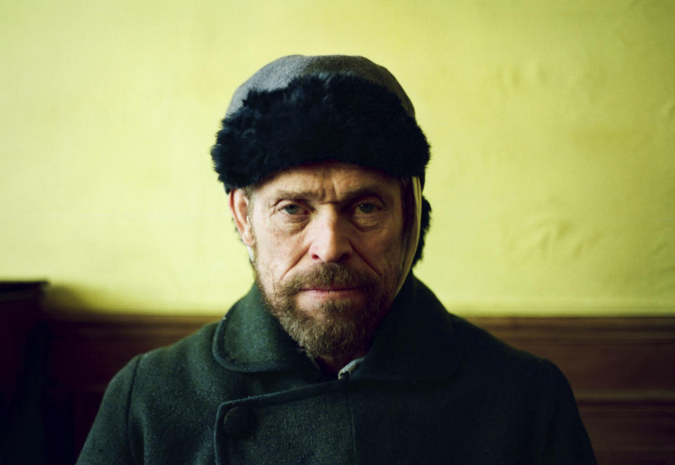 En esta imagen difundida por CBS Films, Willem Dafoe como Vincent Van Gogh en una escena de "At Eternity's Gate". (Lily Gavin/CBS Films via AP)