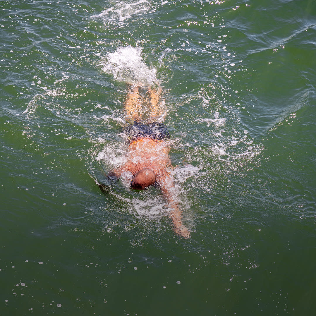 https://www.gettyimages.com/detail/photo/man-swimming-in-the-green-atlantic-ocean-royalty-free-image/1412854196?phrase=man+swimming+tired+ocean